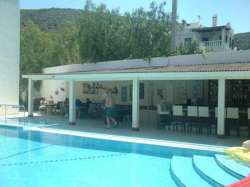 Merve Apartments, Your Home From Home In Central Bodrum, Street Cats Frequent The Property, Not All Apartments Have Balconies , Ground Floor Have Terrace With Table And Chairs Buitenkant foto